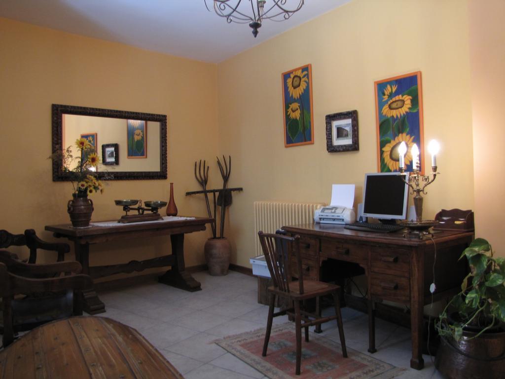 Hostal Rural Huartearena Iza Exterior photo